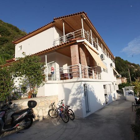 Vila Riza Veliu Piqeras Exterior photo