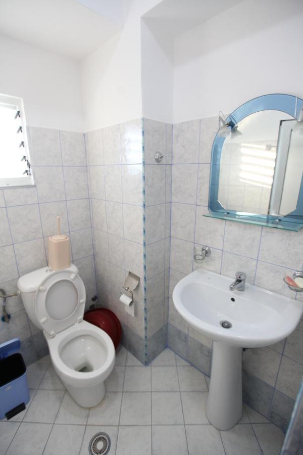 Vila Riza Veliu Piqeras Exterior photo