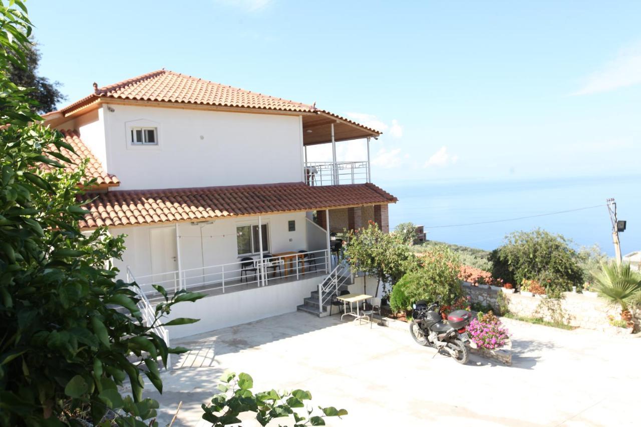 Vila Riza Veliu Piqeras Exterior photo